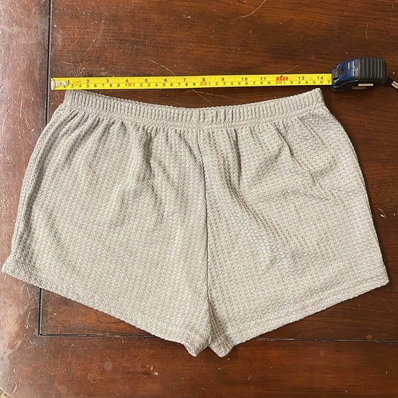 Gray cropped lounge set - Picture 3 of 6